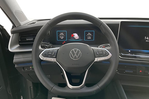 Volkswagen Tiguan 8 of 17