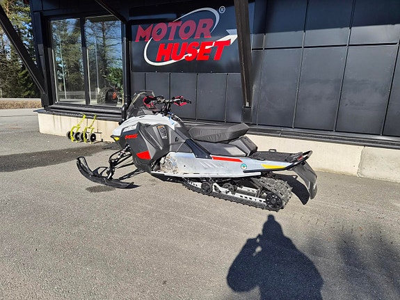 Ski-Doo 600 MXZ SPORT EFI -21 2 of 3