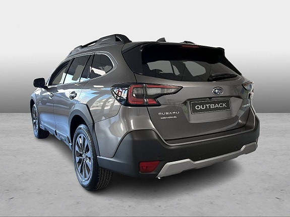 Subaru Outback 3 of 5