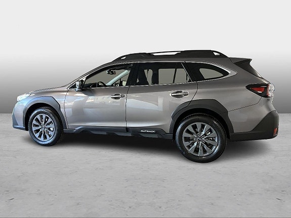 Subaru Outback 2 of 5