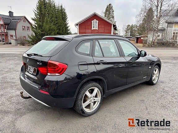 BMW X1 3 of 5