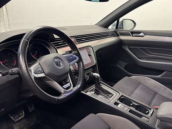 Volkswagen Passat Alltrack 9 of 19