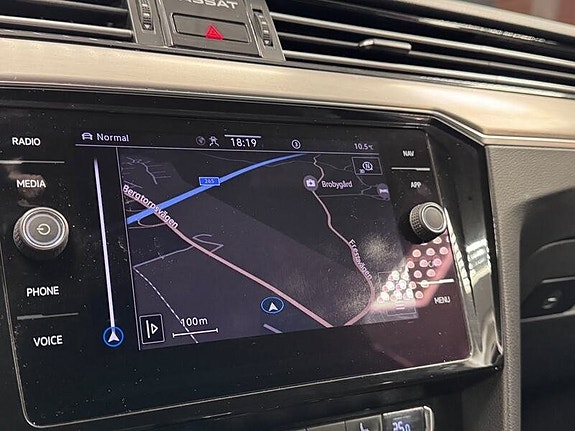 Volkswagen Passat Alltrack 13 of 19