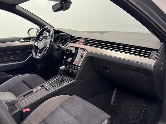 Volkswagen Passat Alltrack 18 of 19