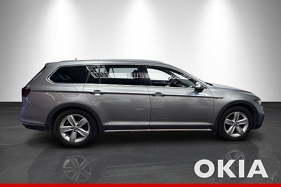 Volkswagen Passat Alltrack 7 of 19