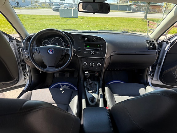 Saab 9-3 12 of 30