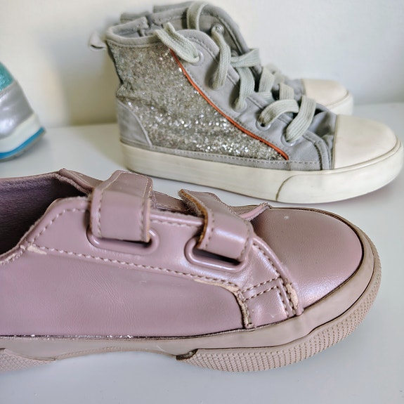 Product image 16 of 20