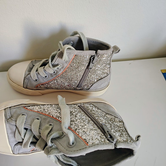 Product image 12 of 20