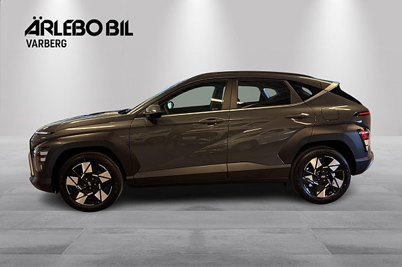 Hyundai Kona 2 of 5