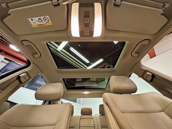 Mercedes-Benz E220 6 of 7