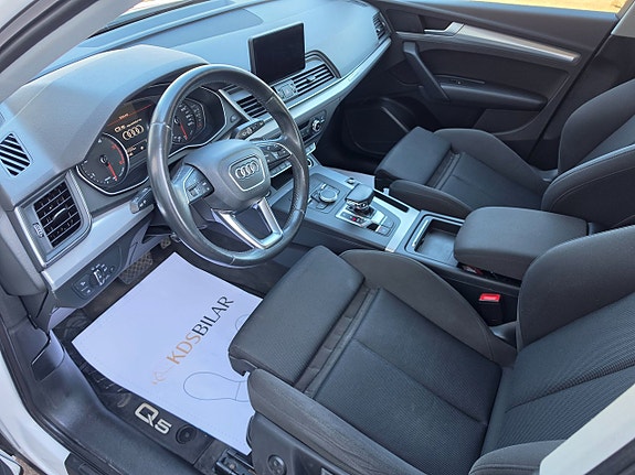 Audi Q5 9 of 12