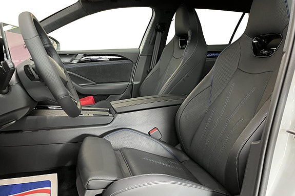 Volkswagen Passat 13 of 13