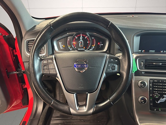 Volvo S60 11 of 26