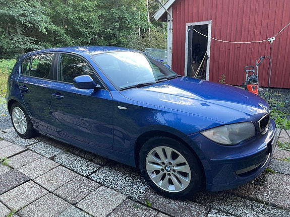 BMW 120d 3 of 5