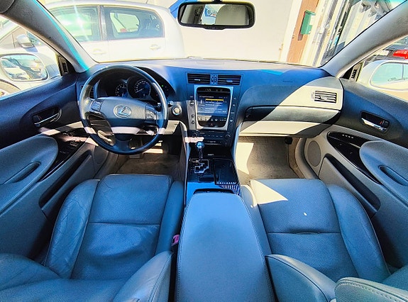 Lexus GS300 8 of 13