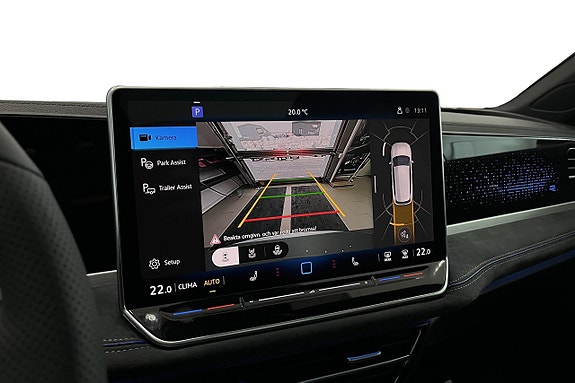 Volkswagen Passat 13 of 17