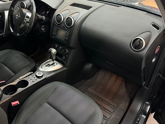 Nissan Qashqai+2 8 of 17