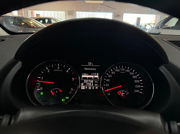 Nissan Qashqai+2 9 of 17
