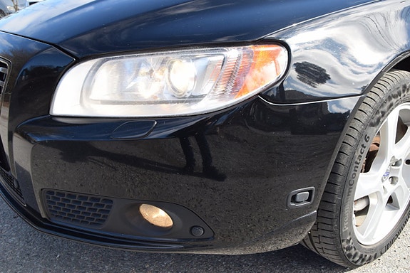 Volvo V70 22 of 25