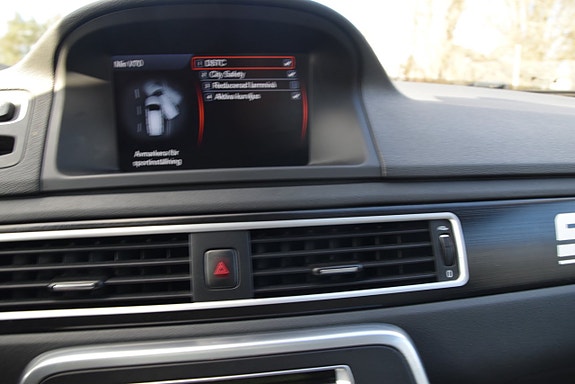 Volvo V70 15 of 25