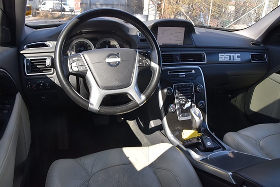 Volvo V70 7 of 25