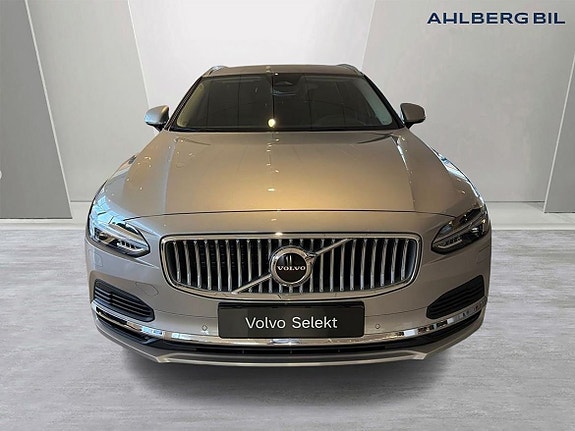 Volvo V90 4 of 5