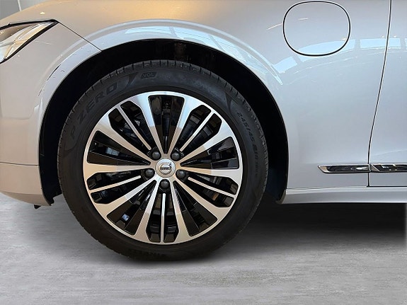 Volvo V90 8 of 20