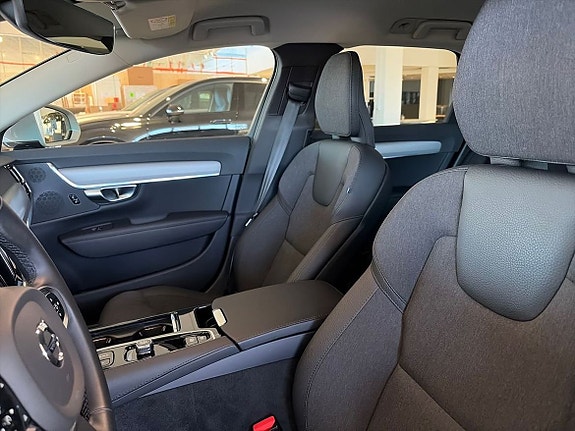 Volvo V90 11 of 20