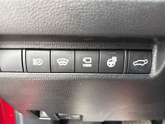 Toyota RAV4 23 of 29