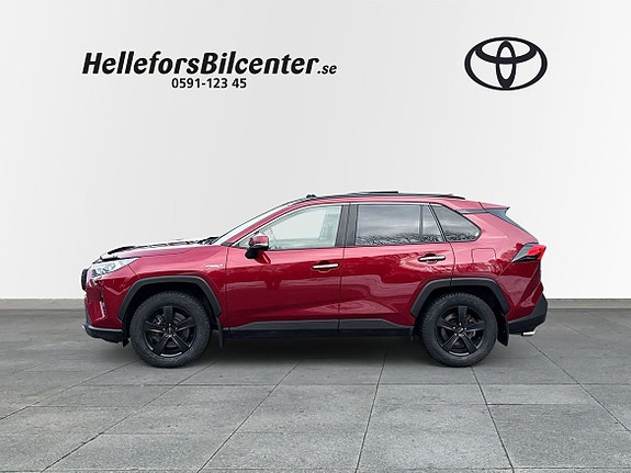 Toyota RAV4 3 of 5