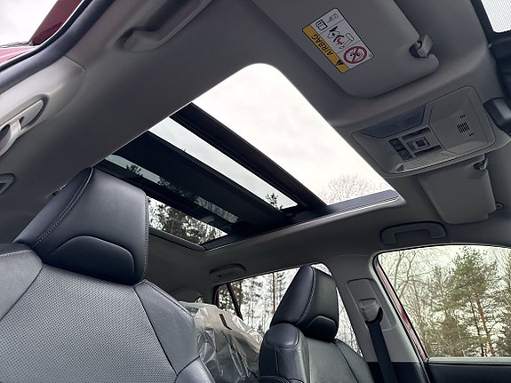 Toyota RAV4 20 of 29