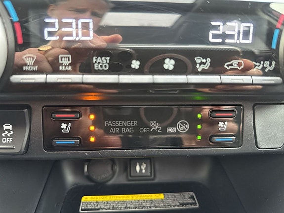 Toyota RAV4 24 of 29