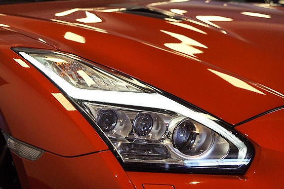 Nissan GT-R 6 of 28