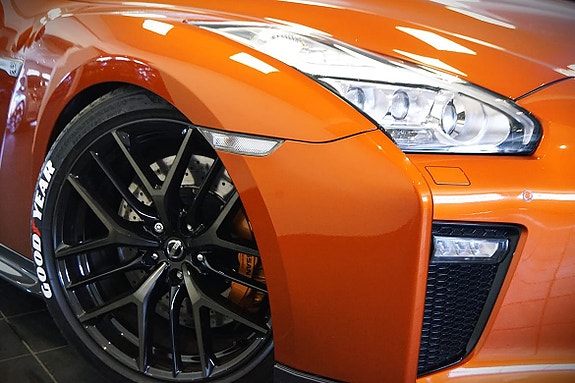 Nissan GT-R 9 of 28