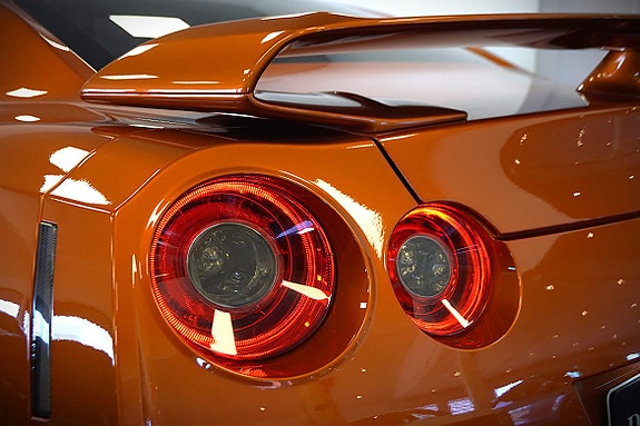 Nissan GT-R 11 of 28