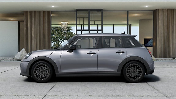 MINI Cooper S 4 of 5