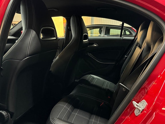 Mercedes-Benz A180 16 of 16