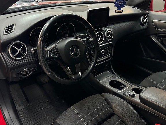 Mercedes-Benz A180 7 of 16