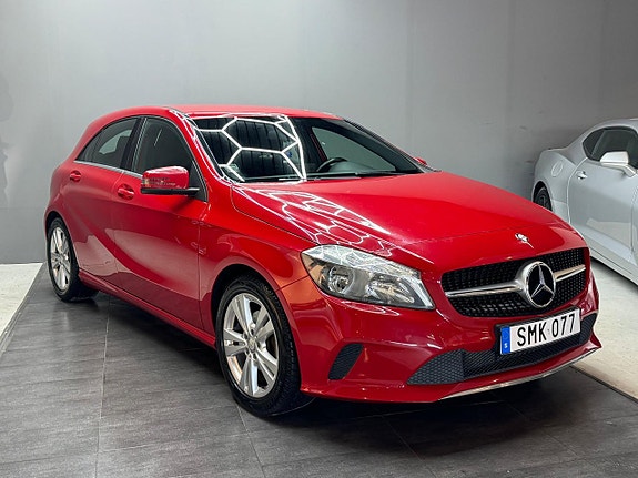 Mercedes-Benz A180 2 of 5