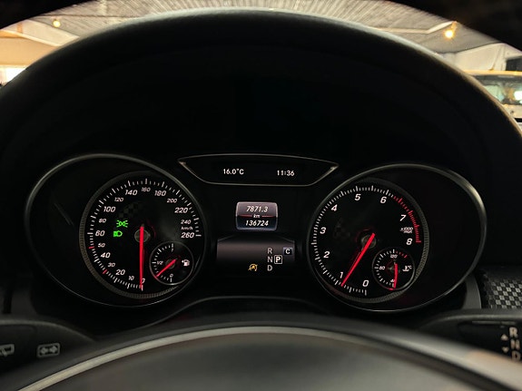 Mercedes-Benz A180 10 of 16