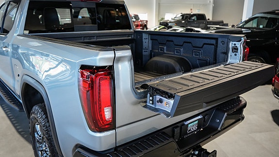 GMC Sierra 12 of 30