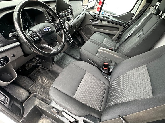 Ford Transit Custom 7 of 10