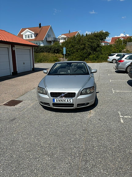 Volvo C70 3 of 5