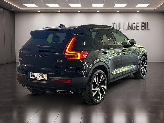 Volvo XC40 5 of 25