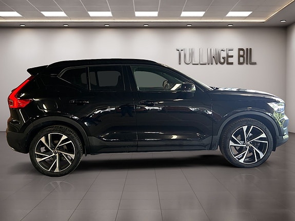 Volvo XC40 6 of 25