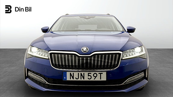 Skoda Superb 4 of 5
