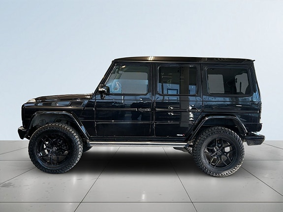 Mercedes-Benz G350 4 of 5