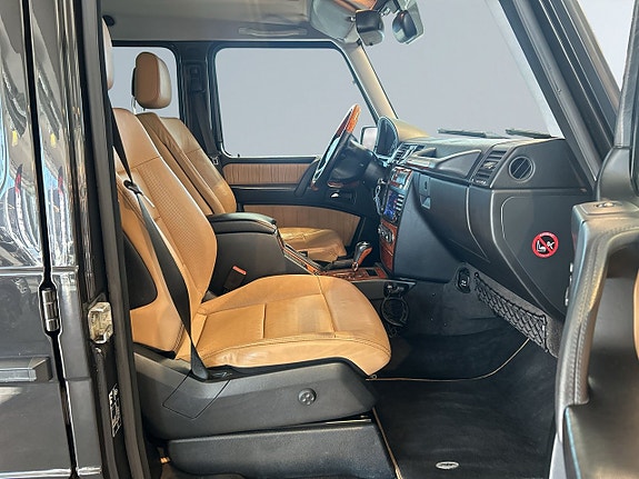Mercedes-Benz G350 10 of 27