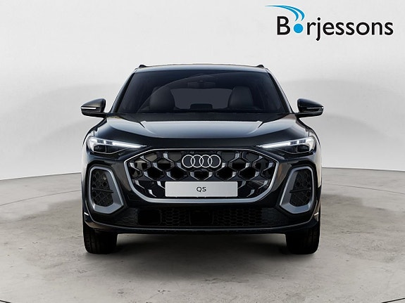Audi Q5 4 of 5