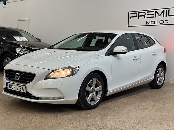Volvo V40 4 of 15